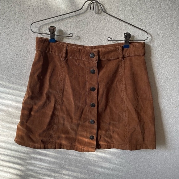 American Eagle Outfitters Dresses & Skirts - American Eagle corduroy button down skirt